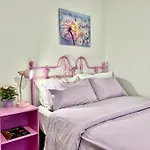 Private Room With Shared Bathroom On The 1St Floor 10 Minutes Walk To University Of Washington