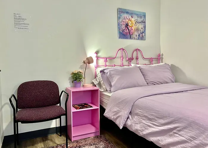 Private Room With Shared Bathroom On The 1St Floor 10 Minutes Walk To University Of Washington